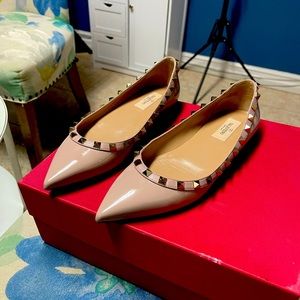 Semi wear shoes for women an toddlers